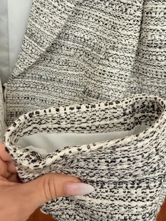 NWT RED Valentino Tweed Ruffle Hem Blazer Jacket- 38 - Picture 13 of 13